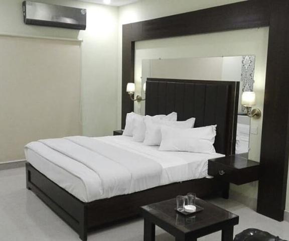 Hotel Best One null Multan Room