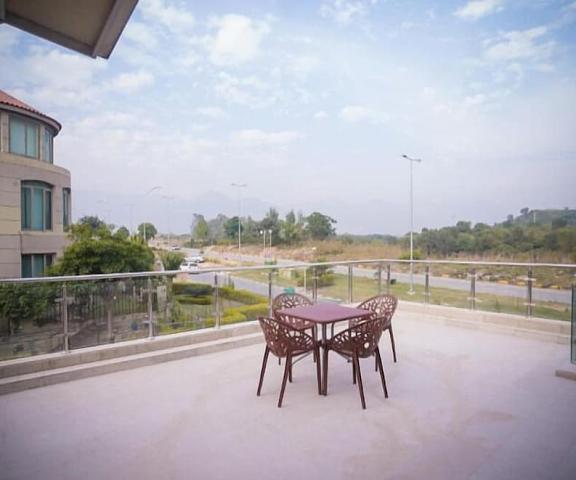 Canadian Inn null Islamabad Terrace