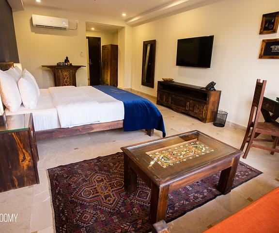 Roomy Signature Hotel null Islamabad Room