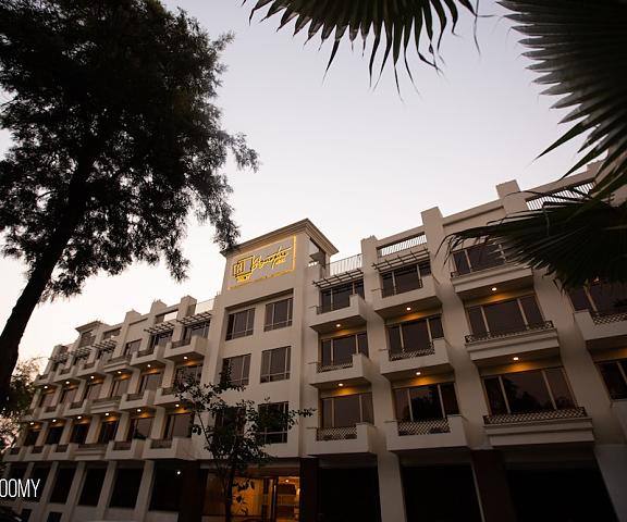 Roomy Signature Hotel null Islamabad Exterior Detail