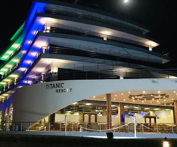 Titanic Resort Faisalabad null Faisalabad Exterior Detail