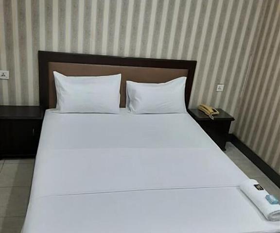 New Madina Hotel null Faisalabad Room