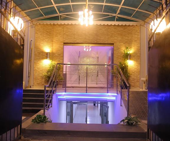 Royal Inn Hotel null Karachi Terrace