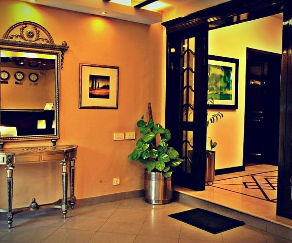 Bravo Hotel null Lahore Interior Entrance