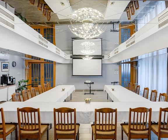 Aranyhomok Business-City-Wellness Hotel null Kecskemet Meeting Room