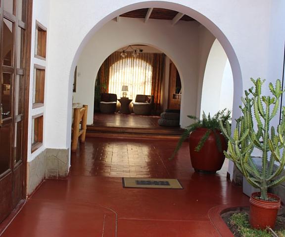 Don Agucho Hotel Ica (region) Nazca Interior Entrance