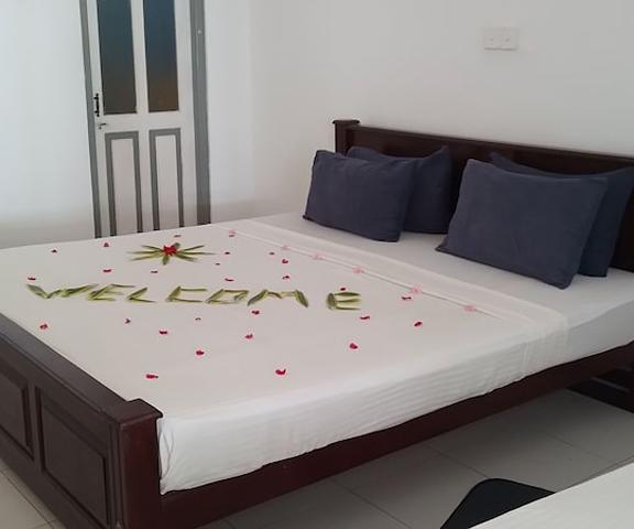 7th sky idyll hotel Galle District Ahangama Room