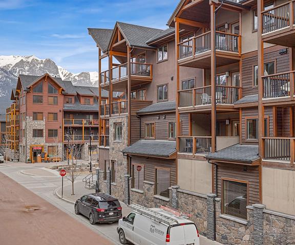 Spring Creek Vacations Alberta Canmore View from Property