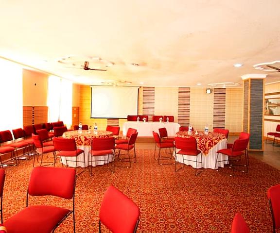 Vardaan Hotels, Patnitop Jammu and Kashmir Patnitop restaurant
