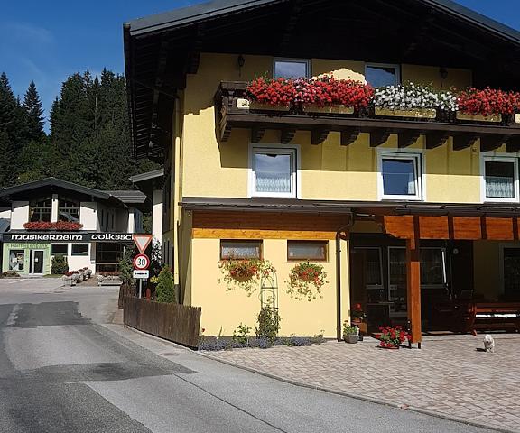 Pension Haus Rohrmoser Salzburg (state) Annaberg-Lungoetz Facade