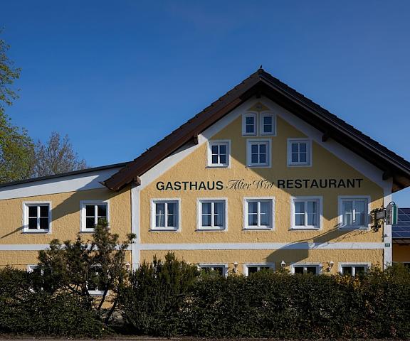 Hotel Alter Wirt Bavaria Hallbergmoos Garden