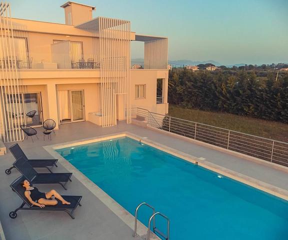 IO Luxury Pool & Hot Tub Suites Epirus Preveza Facade