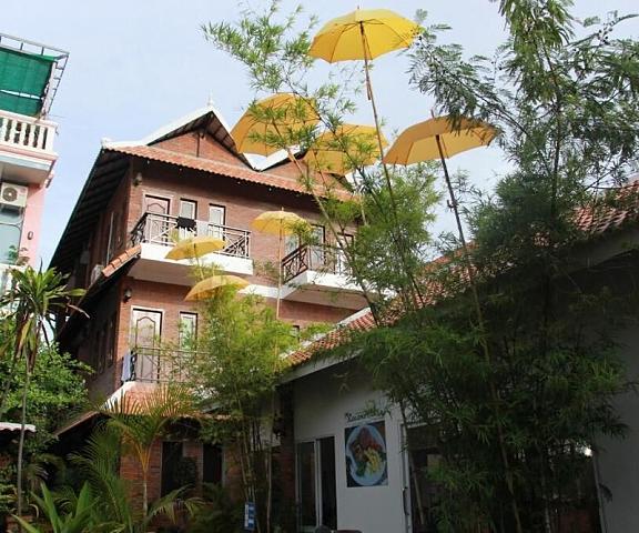 The Coconut House Villa Battambang Battambang Exterior Detail