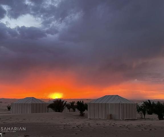 Room in Bungalow - Splendid Desert Saharian Luxury Camp in Quiet and Idyllic Sand Dunes null Rissani Exterior Detail