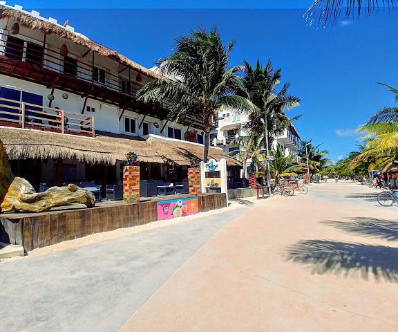 El Fuerte Beach Resort Quintana Roo Mahahual Facade