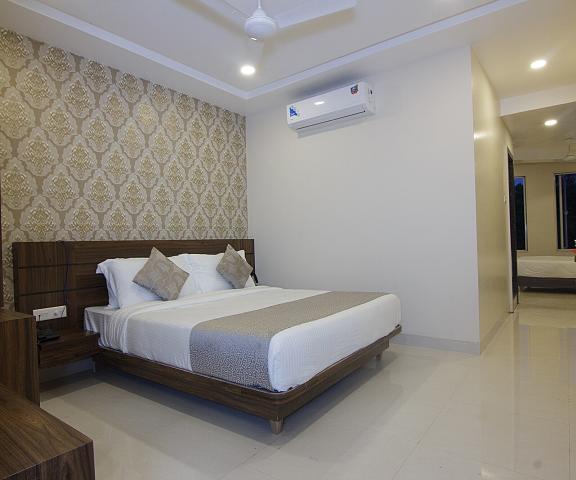 Strand Resort Maharashtra Lonavala Deluxe Room