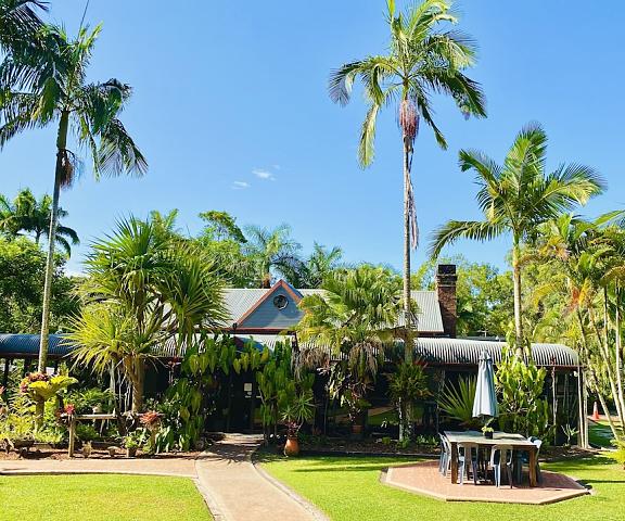 Ferns Hideaway Resort Queensland Byfield Facade