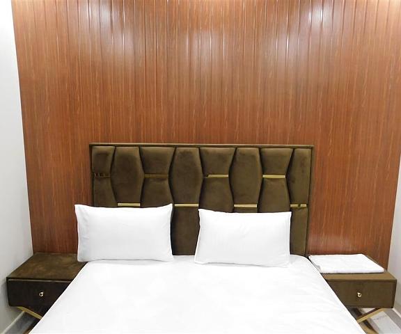 Kings Hotel null Lahore Room