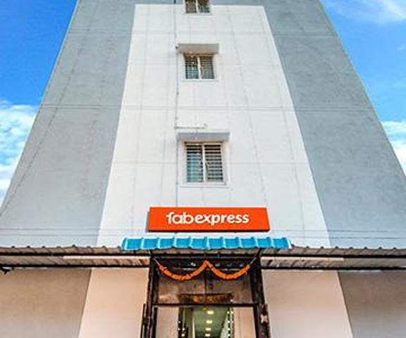 FabExpress Diamond Residency Maharashtra Pune Hotel Exterior