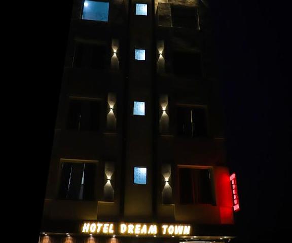Hotel Dream Town Punjab Amritsar Facade