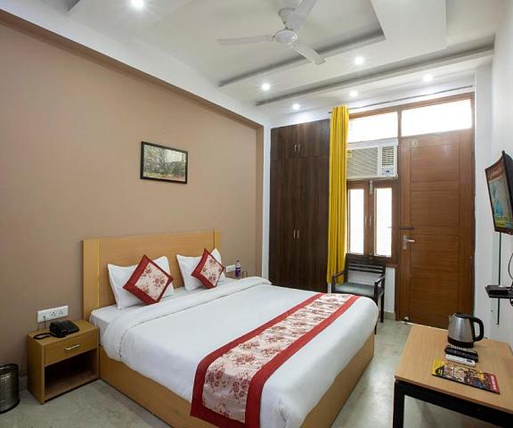 Hotel Ginger Palace Uttar Pradesh Noida Deluxe Room