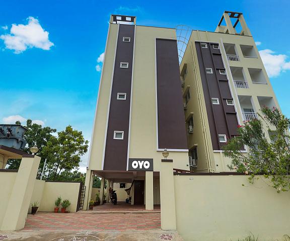 OYO Flagship The Best Inn Andhra Pradesh Kakinada Entrance