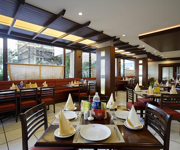 Hotel Express Towers Gujarat Vadodara Food & Dining