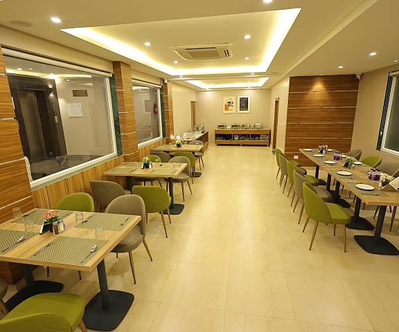 Hotel Sharda Residency Bihar Patna Food & Dining