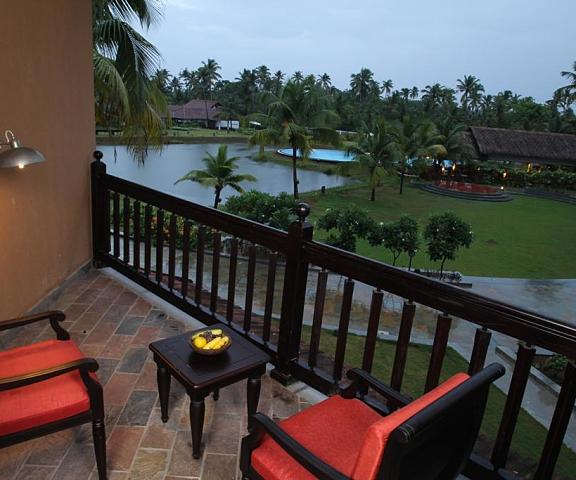 Zaahrah Hotels & Reosrts Kerala Alleppey balcony/terrace