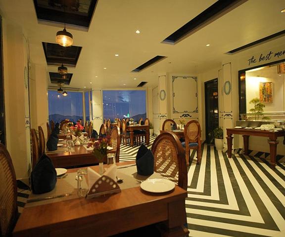 Oakhill Resort Gujarat Dharampur restaurant