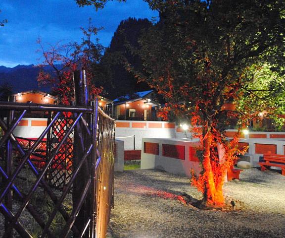 Flora Hills View (Riverside Cottages & Resort) Himachal Pradesh Manali surrounding environment