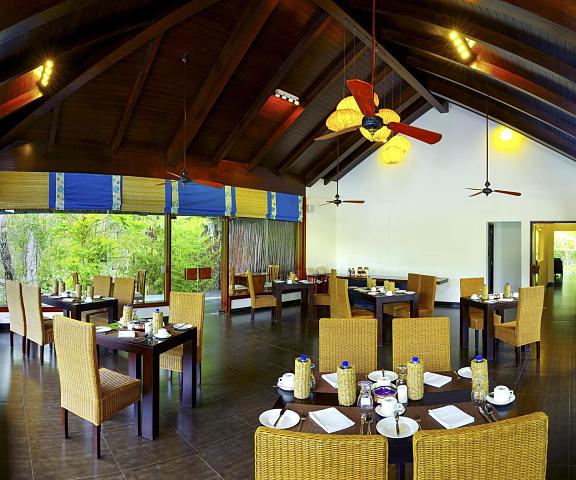 Niraamaya Retreats Cardamom Club Kerala Thekkady restaurant