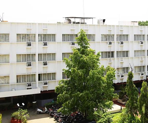 HOTEL RAJVIHAR DELUXE Andhra Pradesh Kurnool Hotel Exterior