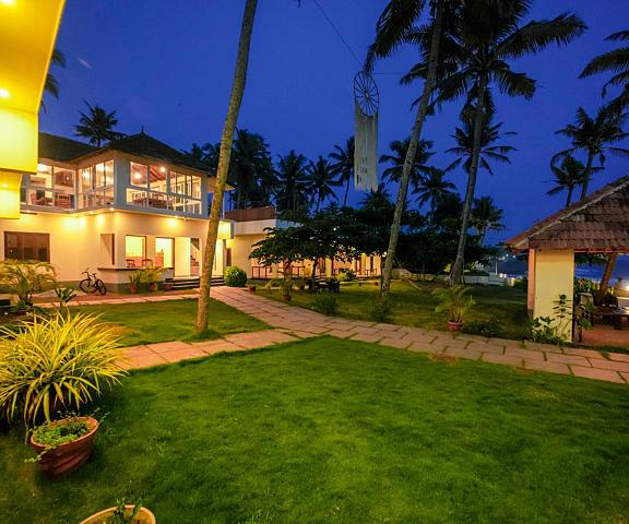 Solaris Beach Resort by Voye Homes Kerala Varkala Deluxe Double Room with Sea View