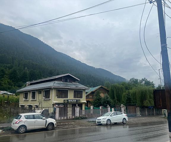 Jahangir cottage Pahalgam Jammu and Kashmir Pahalgam parking lot