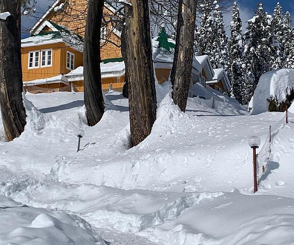 Gulmarg Ski Hill Resort Jammu and Kashmir Gulmarg exterior view