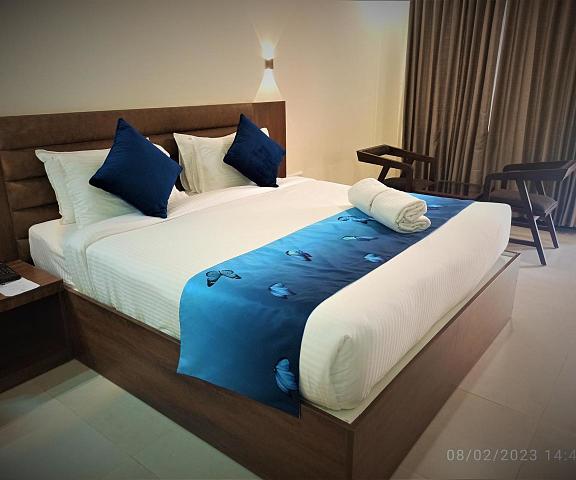 Morpho Banashree Resort Karnataka Badami Premium King Room