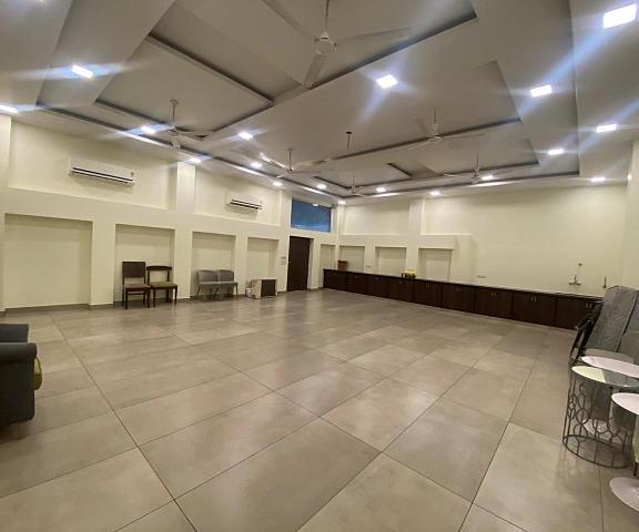 HOTEL CEDAR Rajasthan Jaipur banquet hall