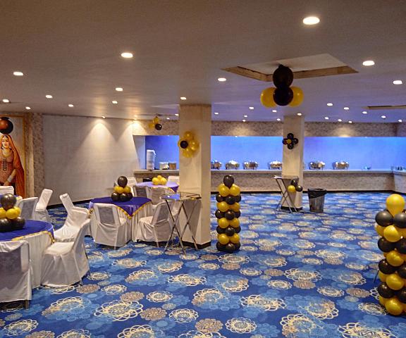 RAJLAXMI HOTEL - Free Airport Pickup and Drop Rajasthan Jaipur restaurant (private room)
