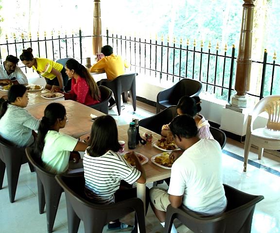 Staymaker q Experiences Karnataka Coorg restaurant