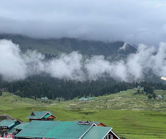 Pine View Resort - Gulmarg Jammu and Kashmir Gulmarg Hotel View