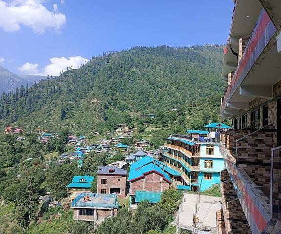 Tosh Regency Himachal Pradesh Manikaran balcony/terrace