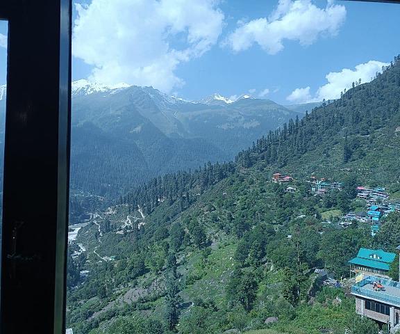 Tosh Regency Himachal Pradesh Manikaran balcony/terrace