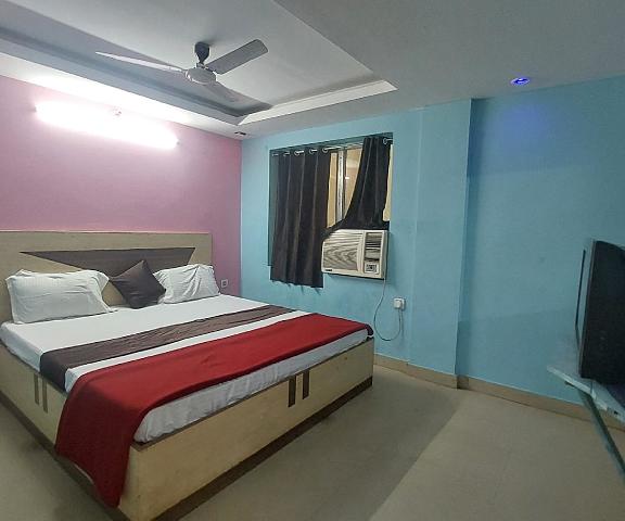Goroomgo Chandra Bindu Puri Maharashtra Igatpuri room plan