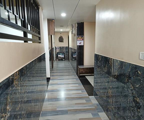 Goroomgo Santosh Inn Puri Maharashtra Igatpuri lobby