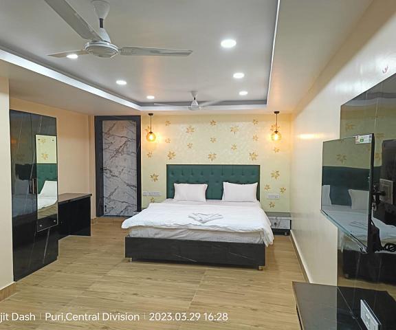 Goroomgo Santosh Inn Puri Maharashtra Igatpuri bedroom