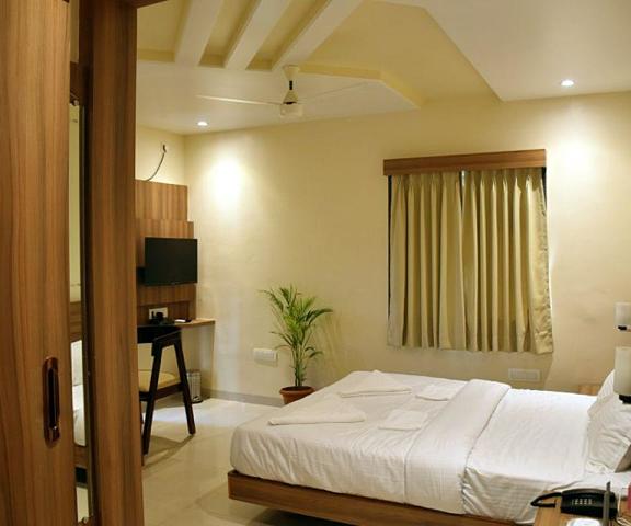 Hotel Skylark Seafront Maharashtra Dapoli Sea View Suite