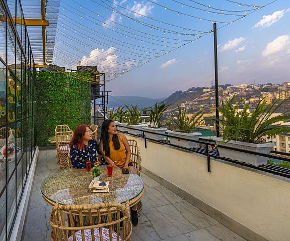 Zostel Shillong Meghalaya Shillong balcony/terrace