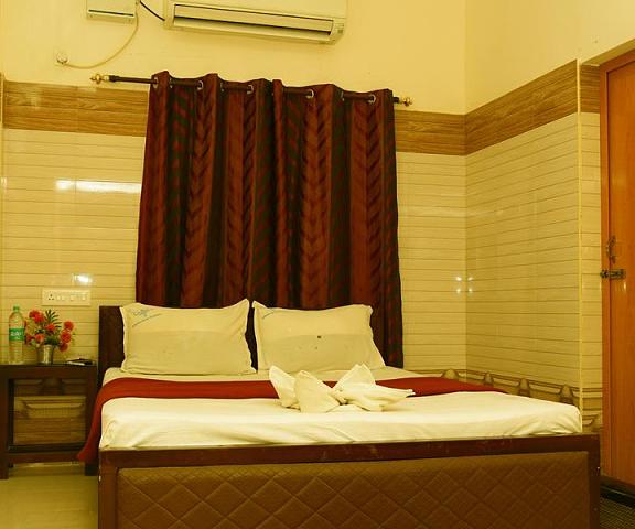 Abirami Rayal Residency Tamil Nadu Madurai bedroom