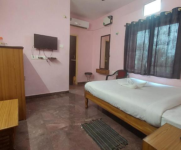 Goroomgo Planet 9 Puri Maharashtra Igatpuri Deluxe Room with Air Conditioning